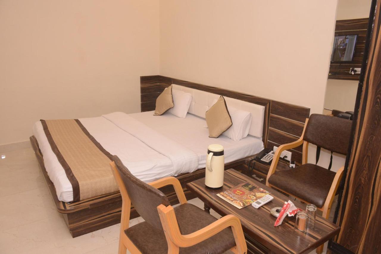 Hotel Bharat 科塔 外观 照片
