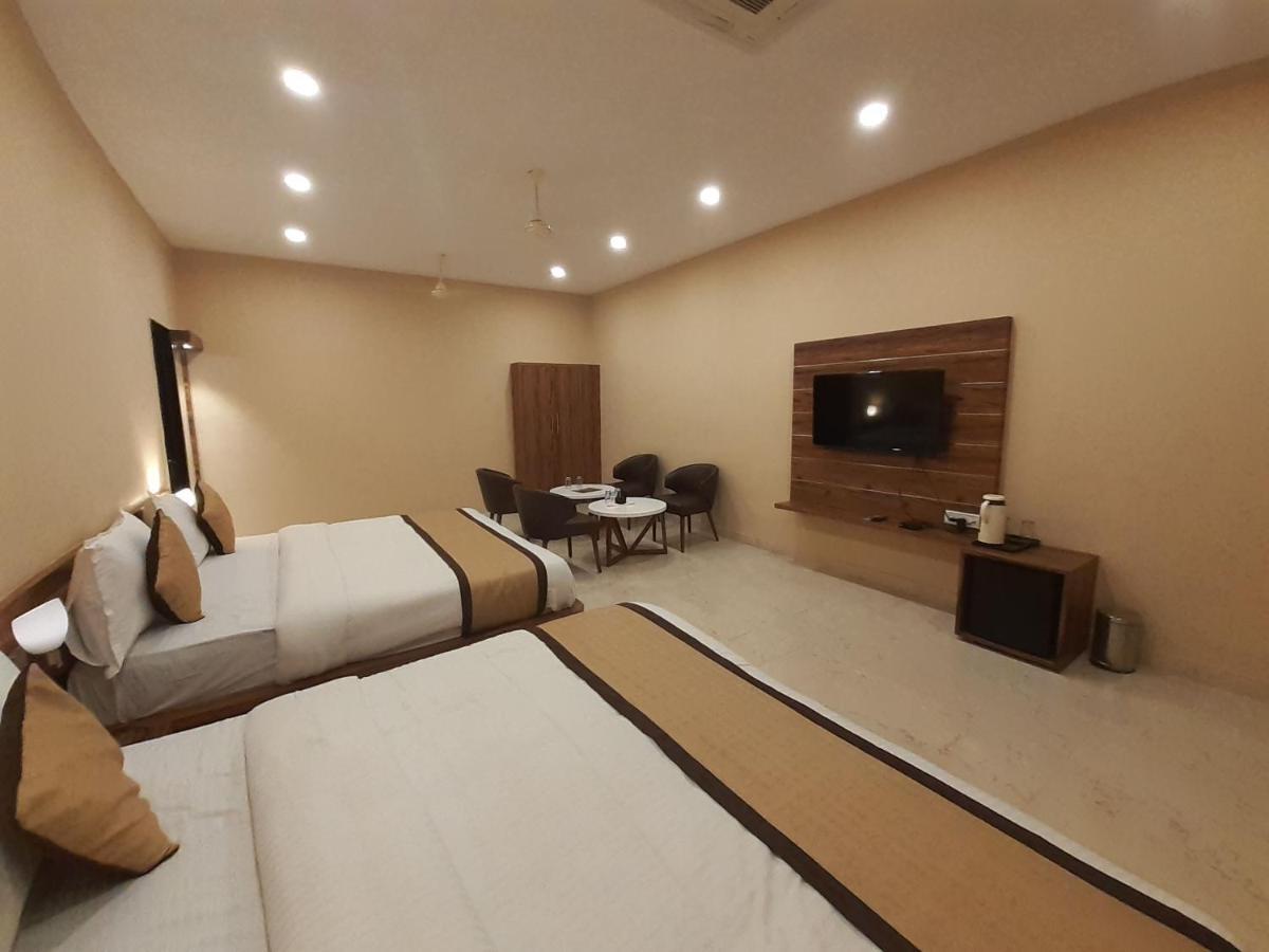 Hotel Bharat 科塔 外观 照片