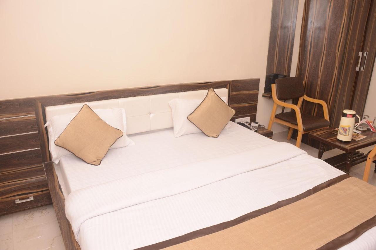 Hotel Bharat 科塔 外观 照片